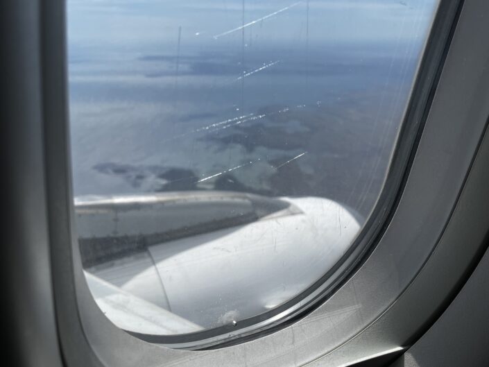vista de las islas malvinas desde el avion
