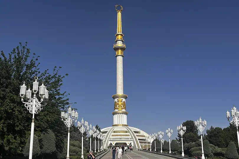 independence monument ashgabat